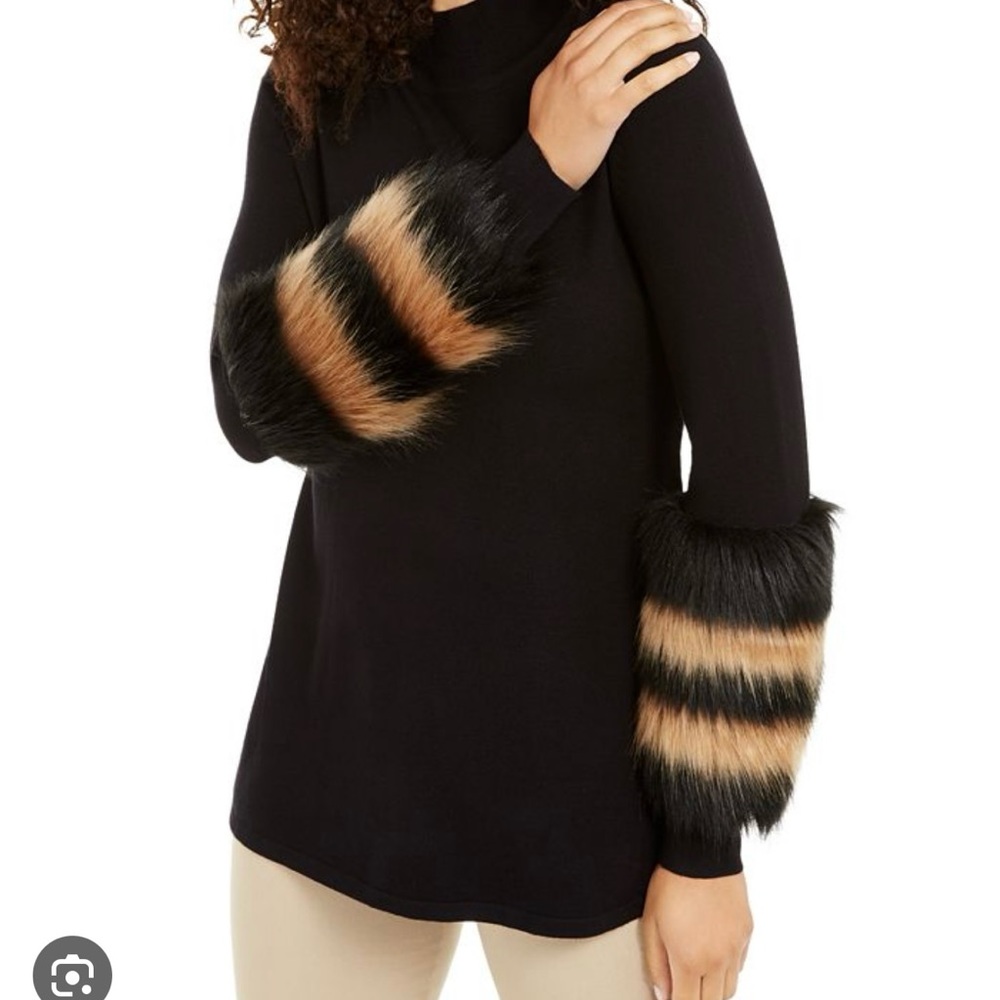 ALFANI WOMENS BLACK SWEATER WITH FUR CUFFS. SIZE M-L